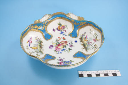 Shell dish
