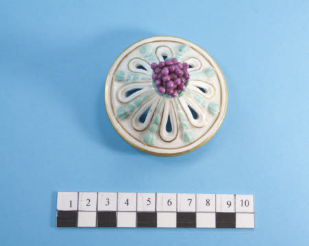 Baluster vase cover
