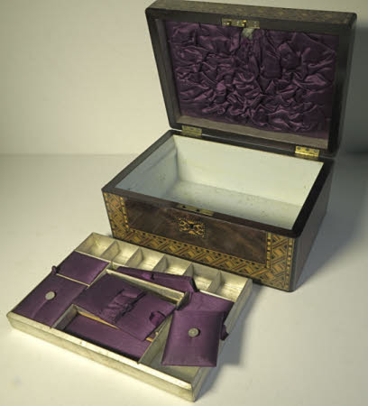 Jewellery box