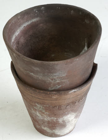 Plant pot