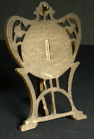 Photograph frame support