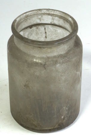 Glass jar