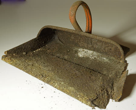 Dustpan