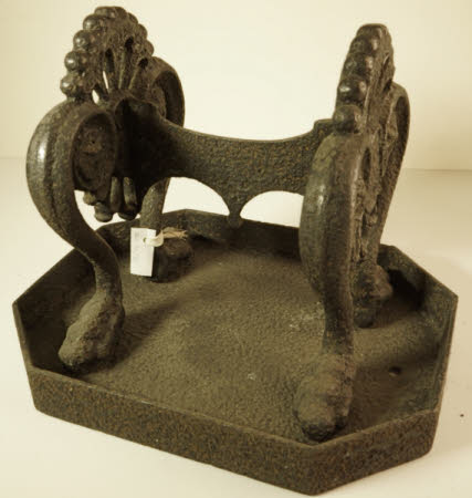 Boot scraper