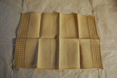 Tray cloth
