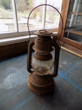 Hurricane lamp