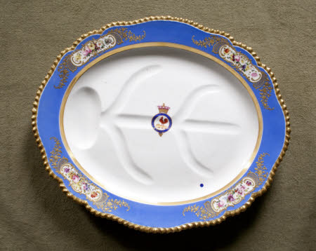 Oval dish