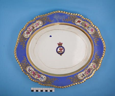 Oval dish
