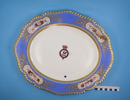 Oval dish