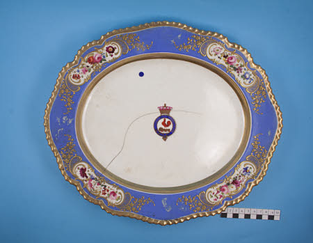 Oval dish