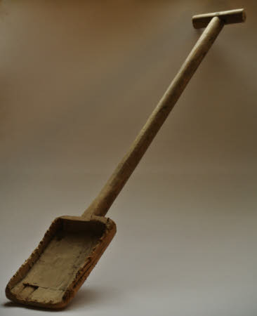 Snow shovel