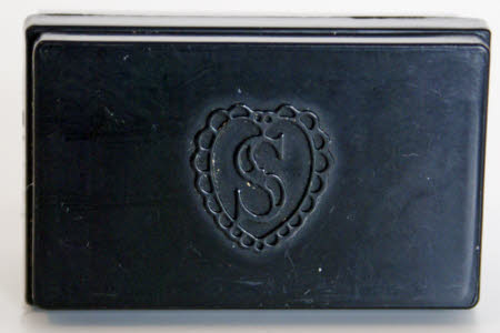Doll's jewellery