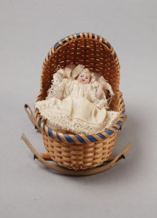 Miniature cradle