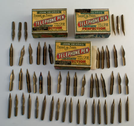 Pen nib box