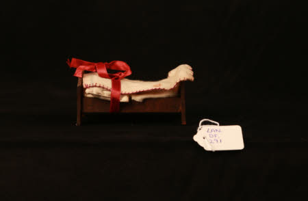 Miniature bed