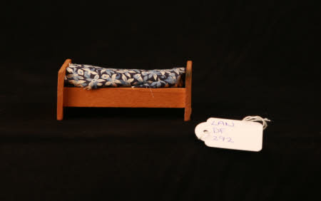Miniature bed