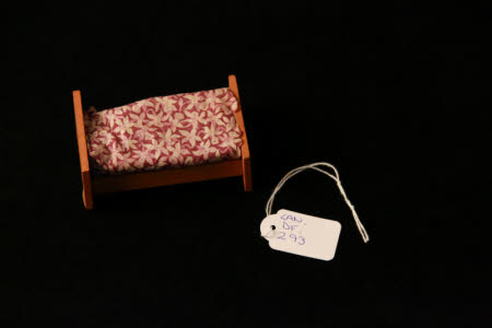 Miniature bed