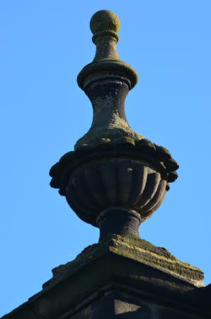 Finial stone