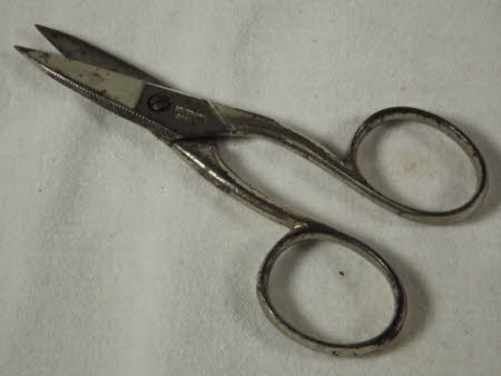 Nail scissors