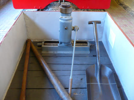 Hydraulic jack
