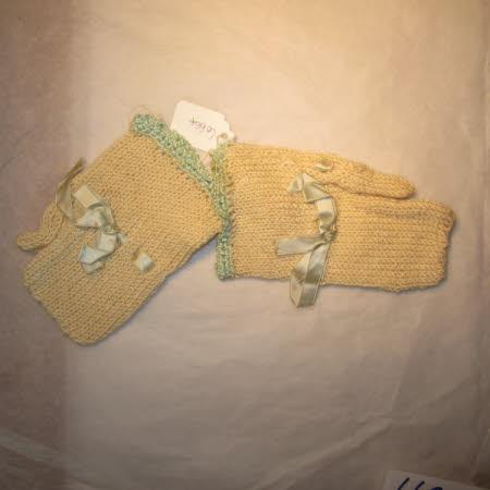 Child's mitten
