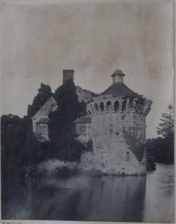 Scotney Castle © National Trust / Scotney Castle House Team