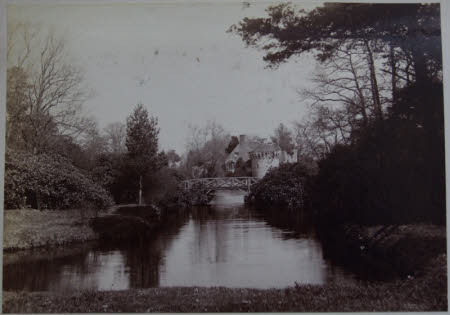 Scotney Castle © National Trust / Scotney Castle House Team