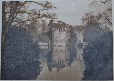 Scotney Castle © National Trust / Scotney Castle House Team