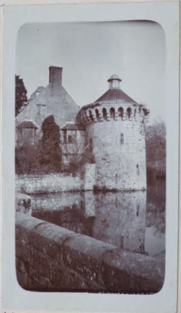 Scotney Castle © National Trust / Scotney Castle House Team