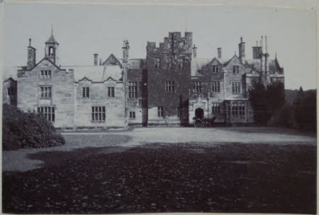 Scotney Castle © National Trust / Scotney Castle House Team