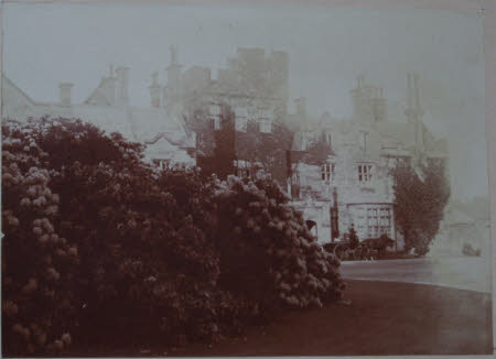Scotney Castle © National Trust / Scotney Castle House Team