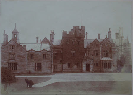 Scotney Castle © National Trust / Scotney Castle House Team