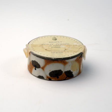 Powder box