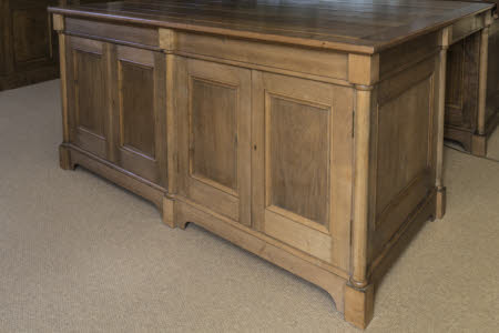Display cabinet