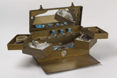 Toilet box case