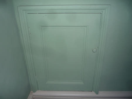 Wall cupboard
