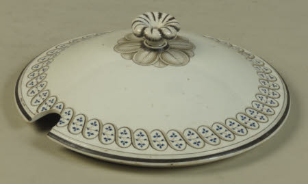 Tureen cover