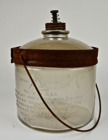 Glass jar