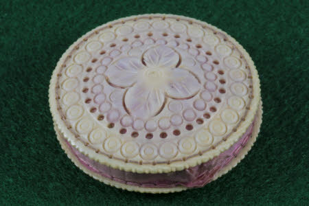 Pin cushion