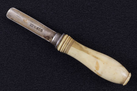 Corer