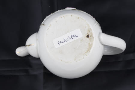 Teapot and lid