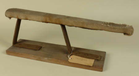 Sleeve board