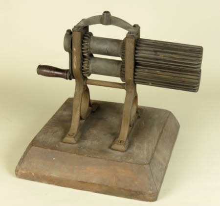 Crimping machine