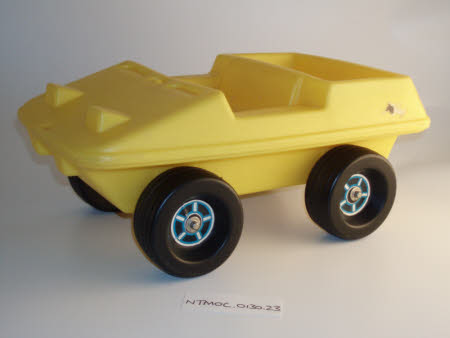 Doll's car