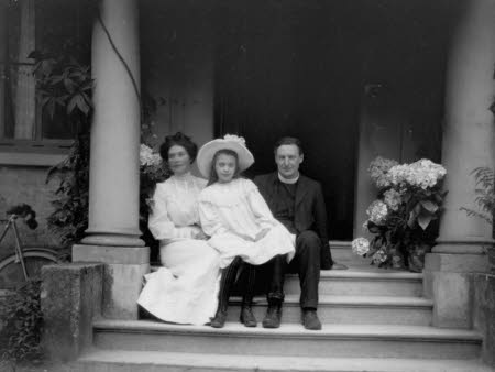 Shaw’s Corner. Reproduced with kind permission of LSE, The National Trust, and The Society of Authors on behalf of the Bernard Shaw Estate © National Trust 