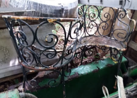Love seat