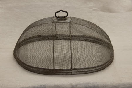 Kitchen implement