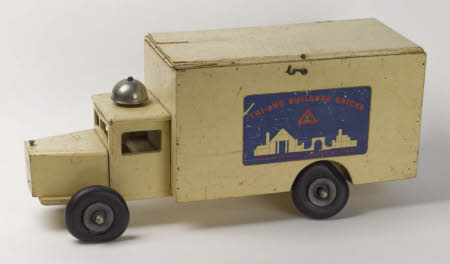 Toy car