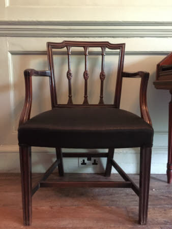 Dining chair