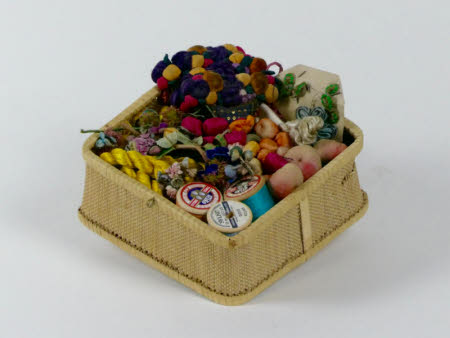 Sewing basket
